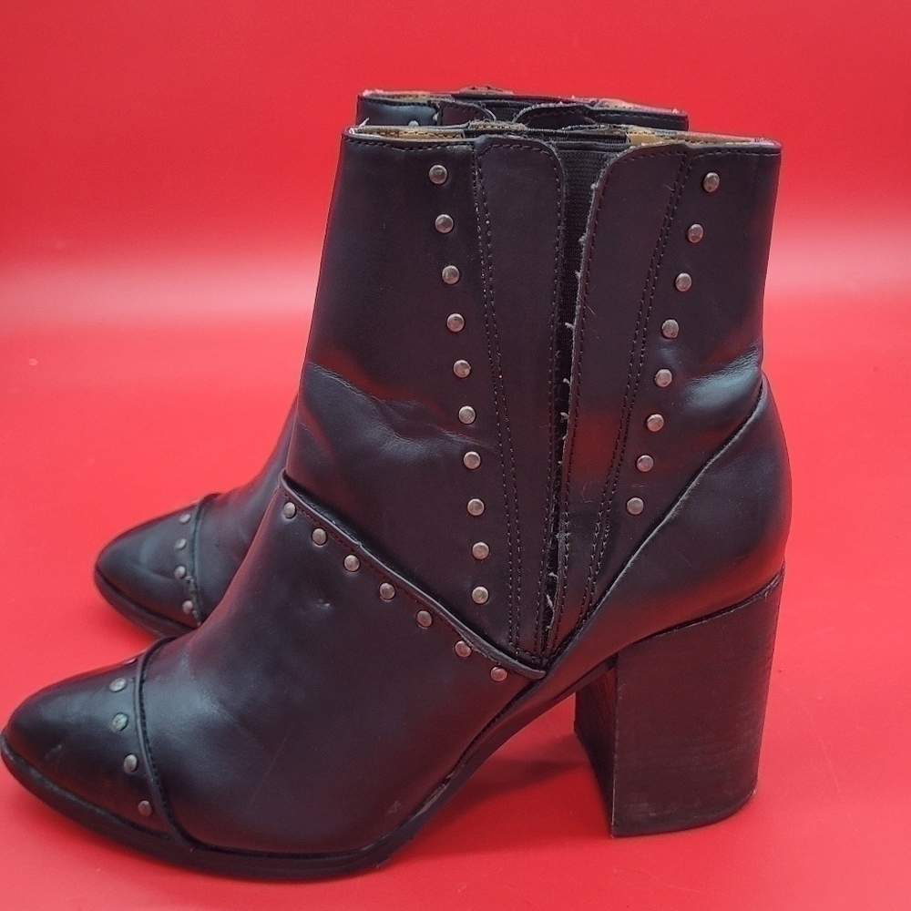 Report Jewel Vegan Leather Studded Ankle Boots Women's 9 Black